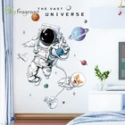 Креативные наклейки с астронавтом, детское украшение для спальни, прикроватная Наклейка на стену, домашний декор, фон для входа, живопись, Настенный декор