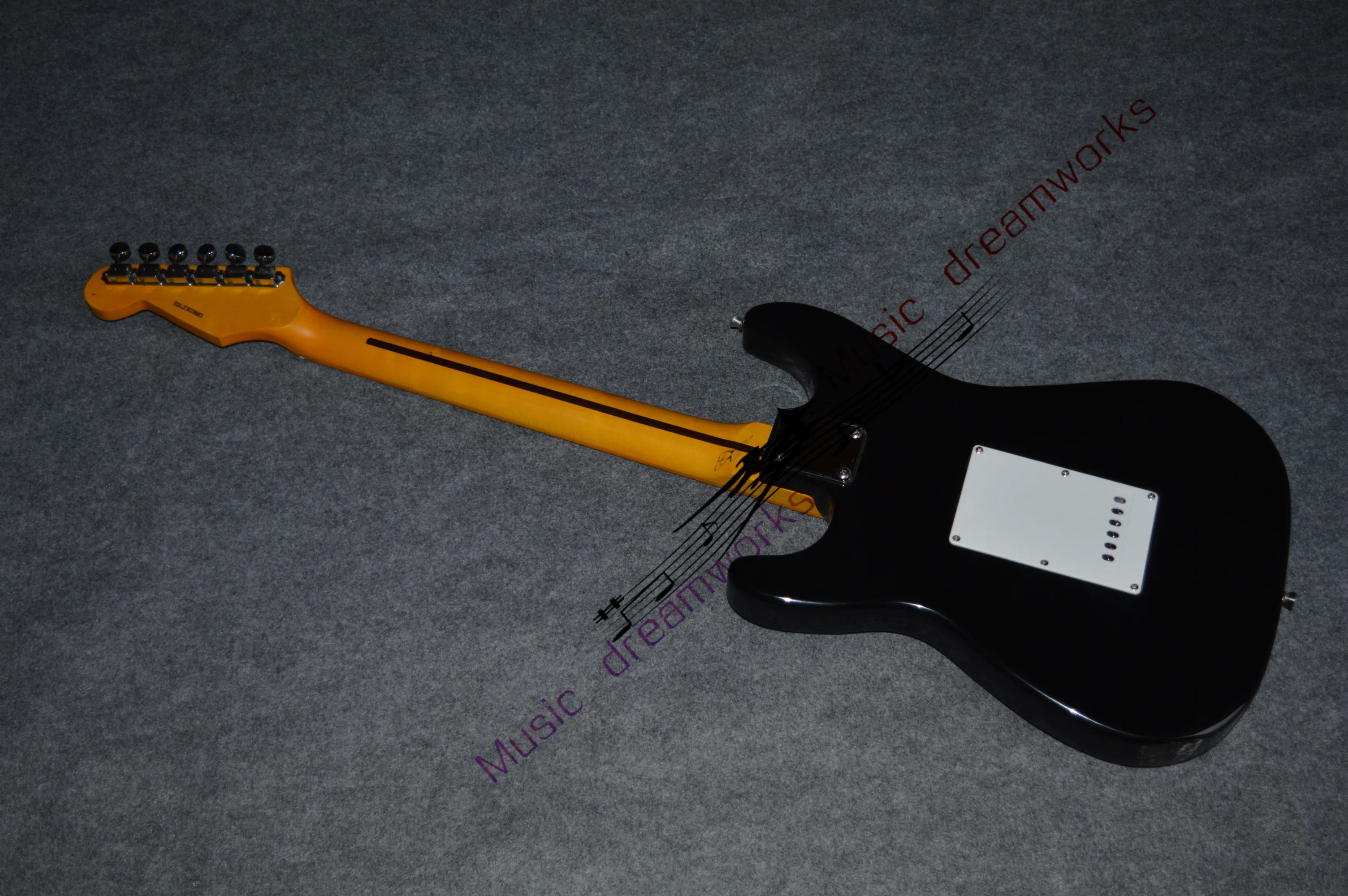 Гитара китайская электрогитара S T1 высокого качества деревянный корпус черный