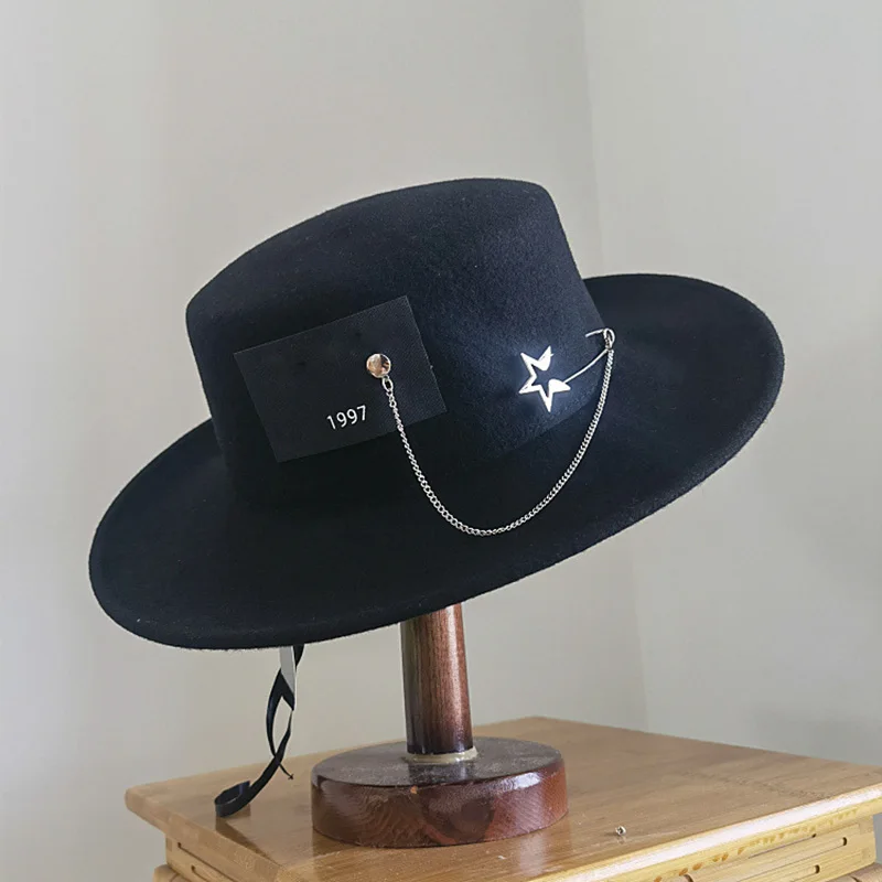 

New Fedora Hats For Women Autumn Winter Cowboy Jazz Metal Chain Black Hat 100% Wool Top Hat Flat Top Big Wide Brim Cap Windproof