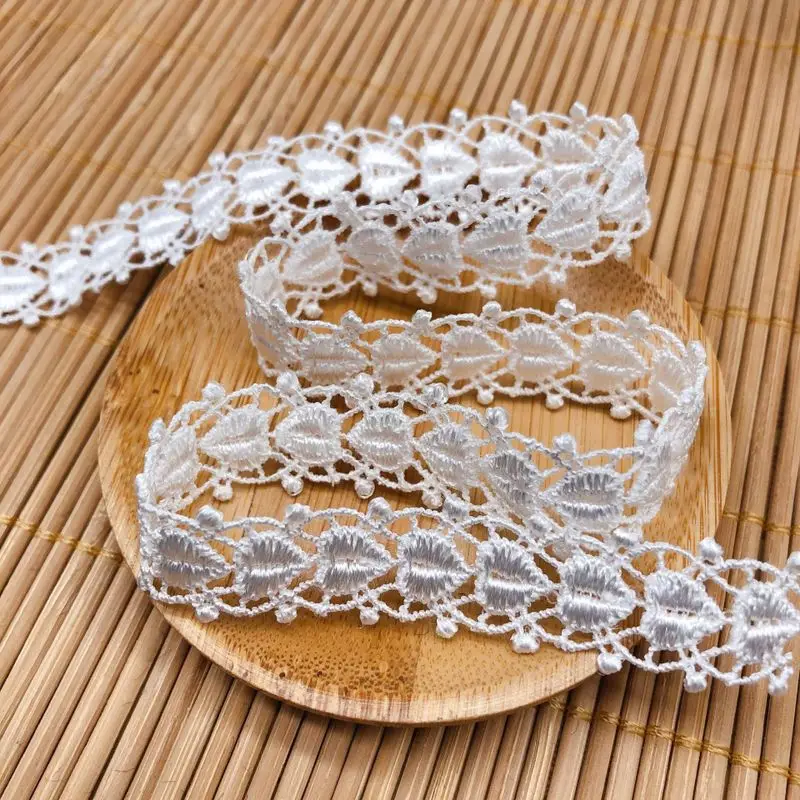 

1Yards High Quality Lace Fabric Embroidery Love Lace Material Ribbon 1.5cm White Lace Sewing Collar Cotton Trim dentelle T06