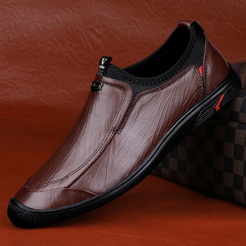 

Men's leather casual loafer shoes new fashion flat shoe cover penetrating moccasin shoes autumn and summer outdoor sports shoes