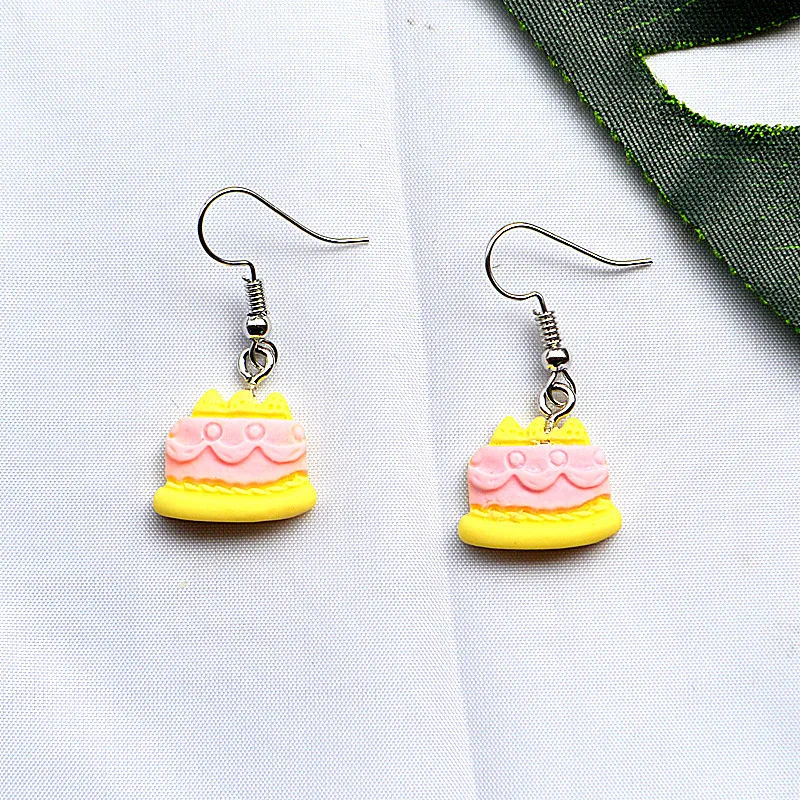 

SNCSDK new Childlike cake pie Women dangle earrings creative sweet and cute donut cake resin small Women earrings