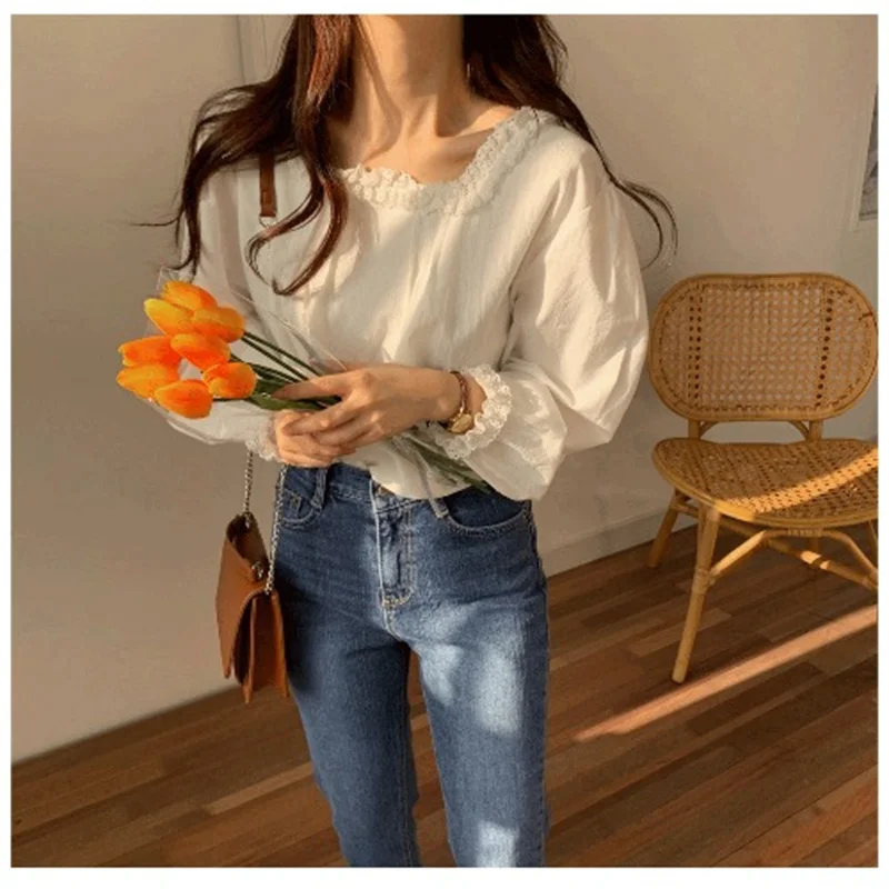 

Spring and summer new Korean chic sweet shirt fashion lace stitching sexy square collar lantern sleeve top women