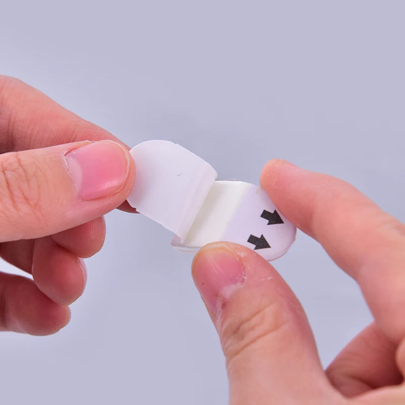

Plastic Wall Hooks Clips Self Adhisive Strips Damage Free Decorating Hangers For Small Jewelry Key 20Pcs/Lot