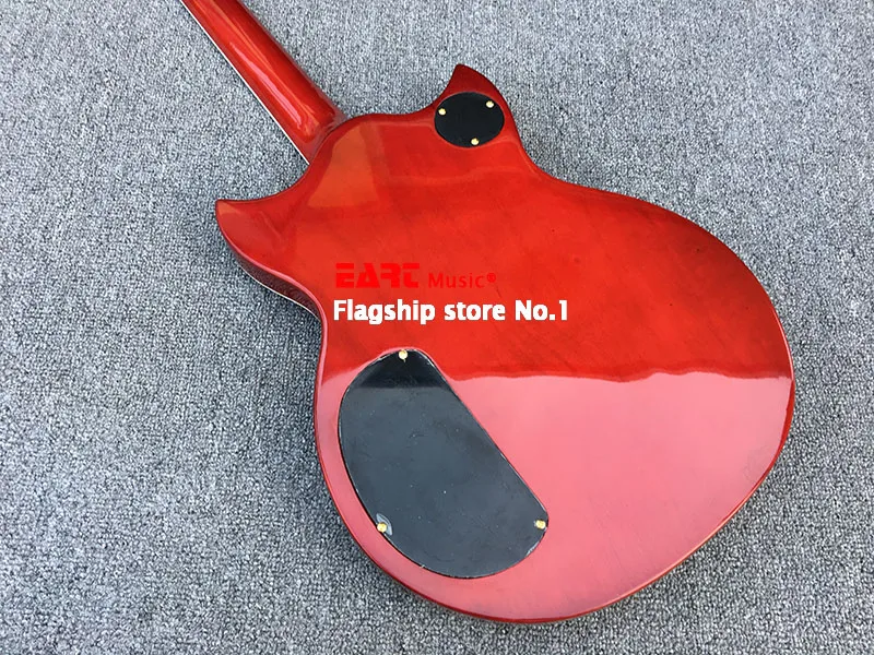 

High quality 6 string electric guitar, shaped guitar, red paint, gold accessories, rose wood fingerboard, peach blossom core woo