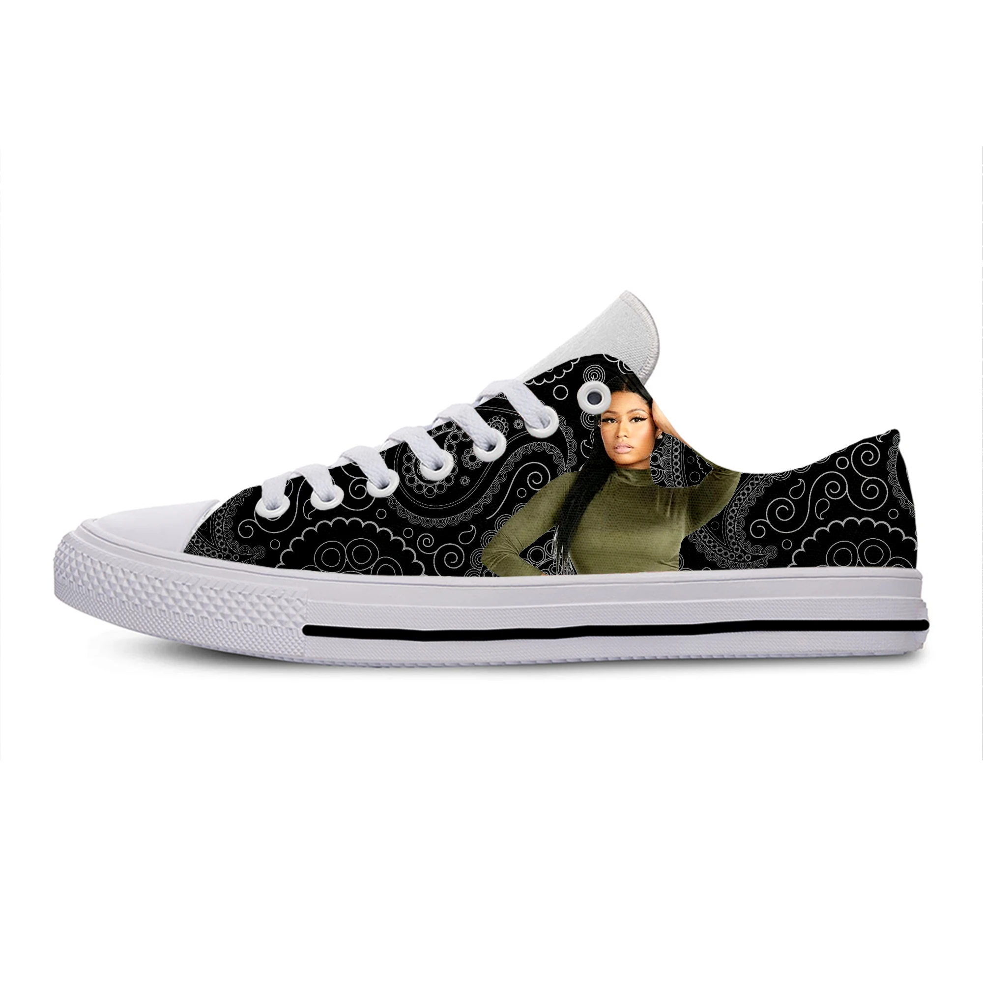 

Nicki Minaj Classic Anime Shoes Men Hip Hop Shoes Fashion Sneakers for Men Casual Shoes Travel Mens Walking Shoes