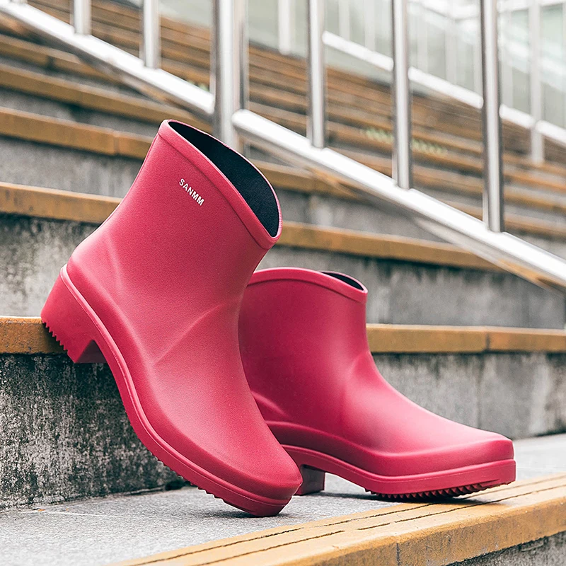 

Women's Shoes