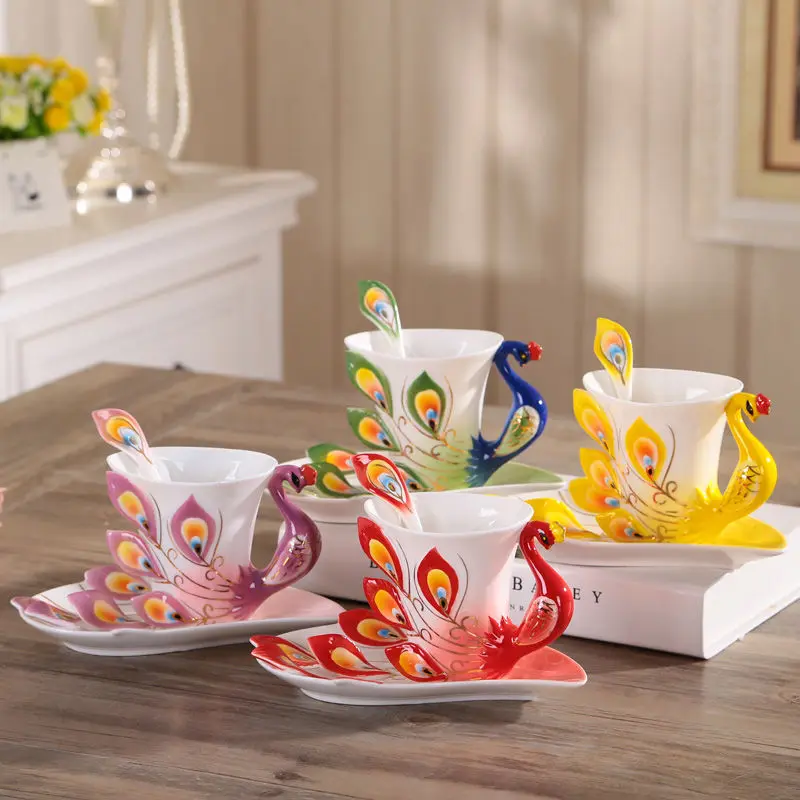 

3D Peacock Ceramic Coffee Mug Saucer Spoon Valentine's Day Pair Cup European Style Tea Cups and Saucer Sets Turkish Coffee Cups