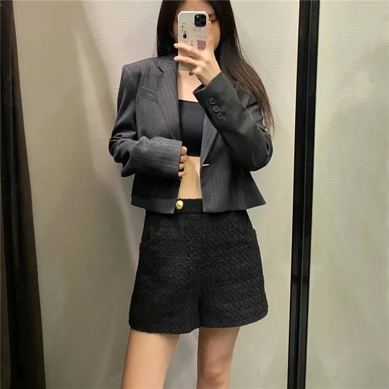 

Autumn Za 2021 Striped Cropped Black Blazer Woman Casual Long Sleeve Women's Office Suit Fashion Button up Coats Ladies Blazers