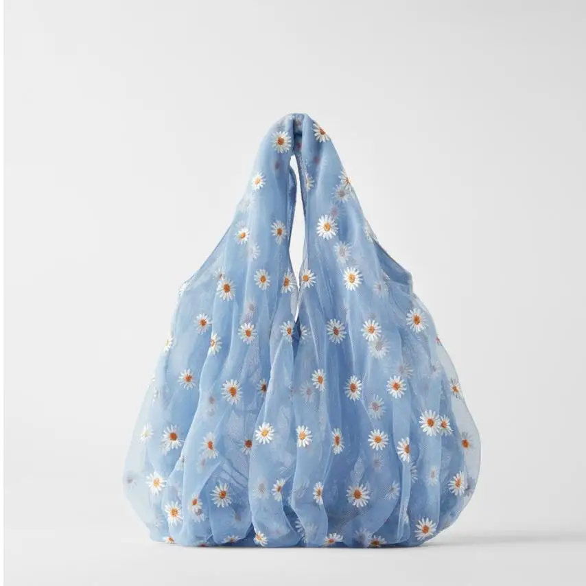 Женская двухслойная сумка с вышивкой «маргаритки»