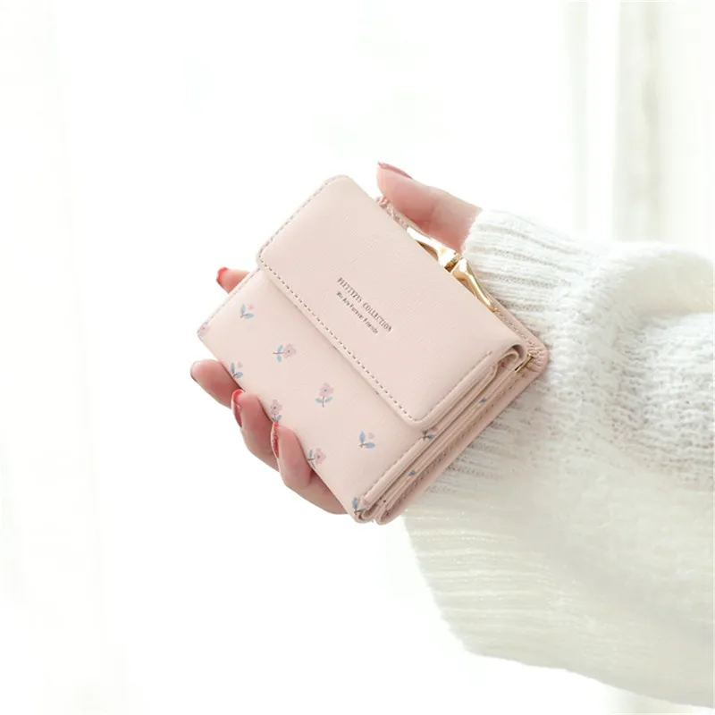 

New Short Buckle Wallet Korean Version Of The Three Fold Small Fresh and Simple Personality Small Floral Mini Ladies Money Clip