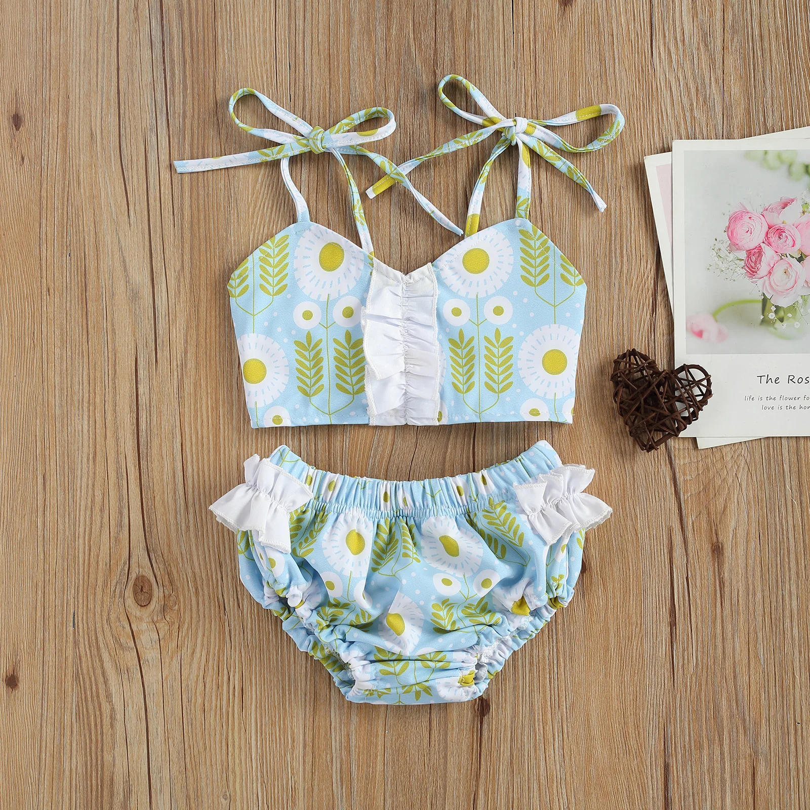 

1-4Y Baby Girls 2pcs Swimsuit Clothes Set, Light Blue Floral Printed Pattern Suspender Bikini Tops + Shorts For Summer Beach