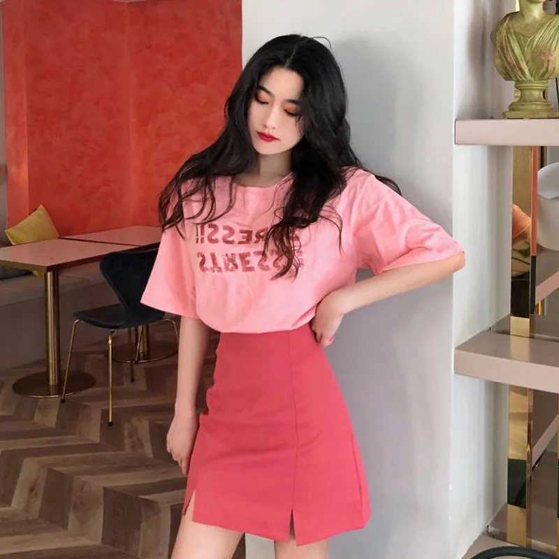 2020 Summer's Two Piece Set Playful Goddess Net Red Dress A Two-piece of French Age Reduction Temperament Show Thin |