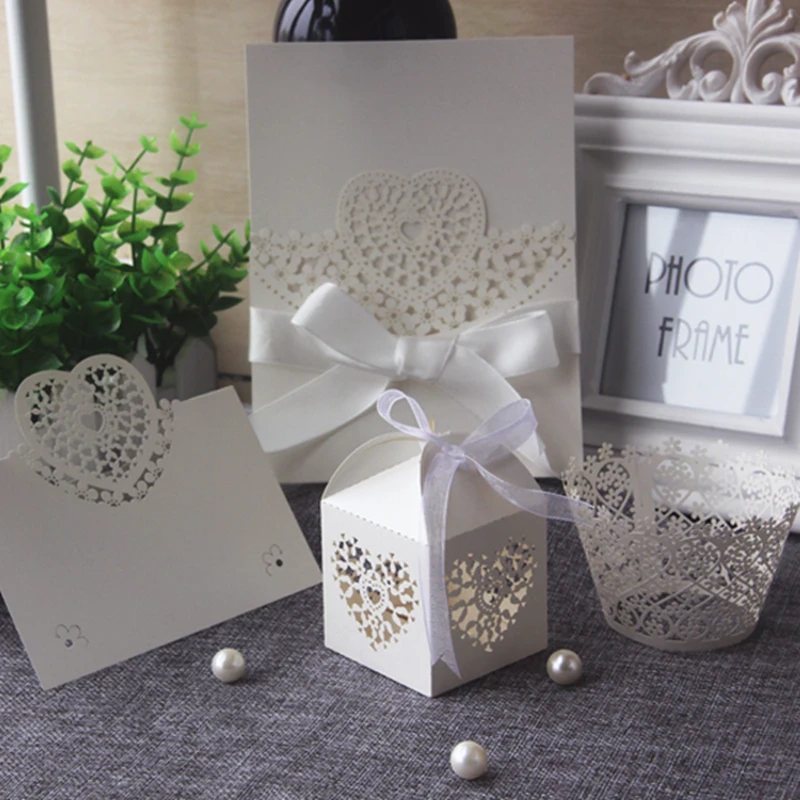 

50pcs Elegant Candy Box For Wedding Birthday PartyHollow Laser Cut Love Heart Pearl Paper Candy Boxes