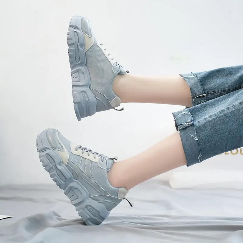 

Women Sports Breathable Outdoor Walking Vulcanize Shoes Woman Mesh Casual Lace-Up Ladies Shoes 2021 Fashion Female Sneakers