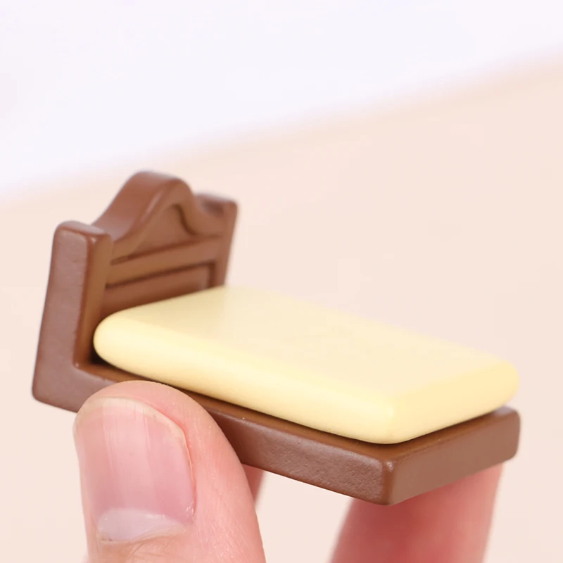 

8PCS/Set 1:12 Dollhouse Miniature Furniture Wooden Simulation Miniature Furniture Set Toy