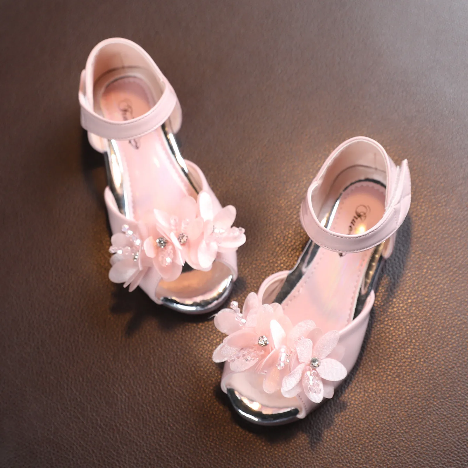 

Sewing Baby Girls Shoes Toddler Infant Kids Baby Girls Peep Toe Floral Princess Shoes Leather Sandals 2021