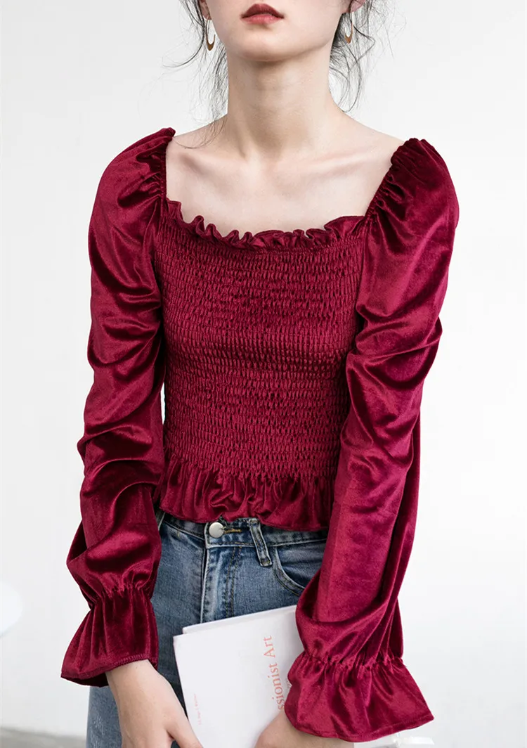 Велюровая блузка с пышными рукавами и квадратным вырезом элегантные женские