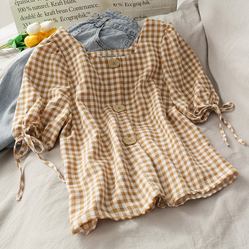 Женская блузка с пышными рукавами винтажная большими квадратными и пуговицами