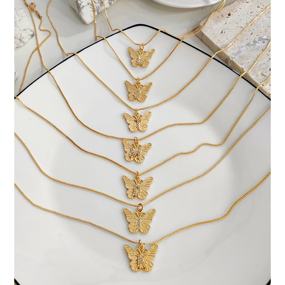 

Женское колье с подвеской Flatfoosie, простое ожерелье с бабочкой, кристаллом, буквой инициала, цепочка до ключиц из золотистого металла, Подарочная бижутерия