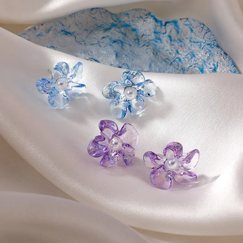 

Sweet Acrylic Pearl Flower Stud Earrings for Women Fashion Ear Jewelry Korean New Trendy Girls Earrings Female Elegant Ear Studs