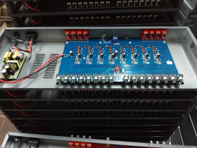 8 каналов кабельного телевидения отдельная частота CATV rf модулятор с сумочкой в