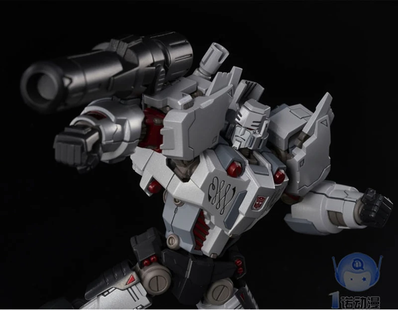Огнестойкие игрушки ветер гром модель собранная модель IDW Megatrons ПВХ сборка модельная кукла игрушка