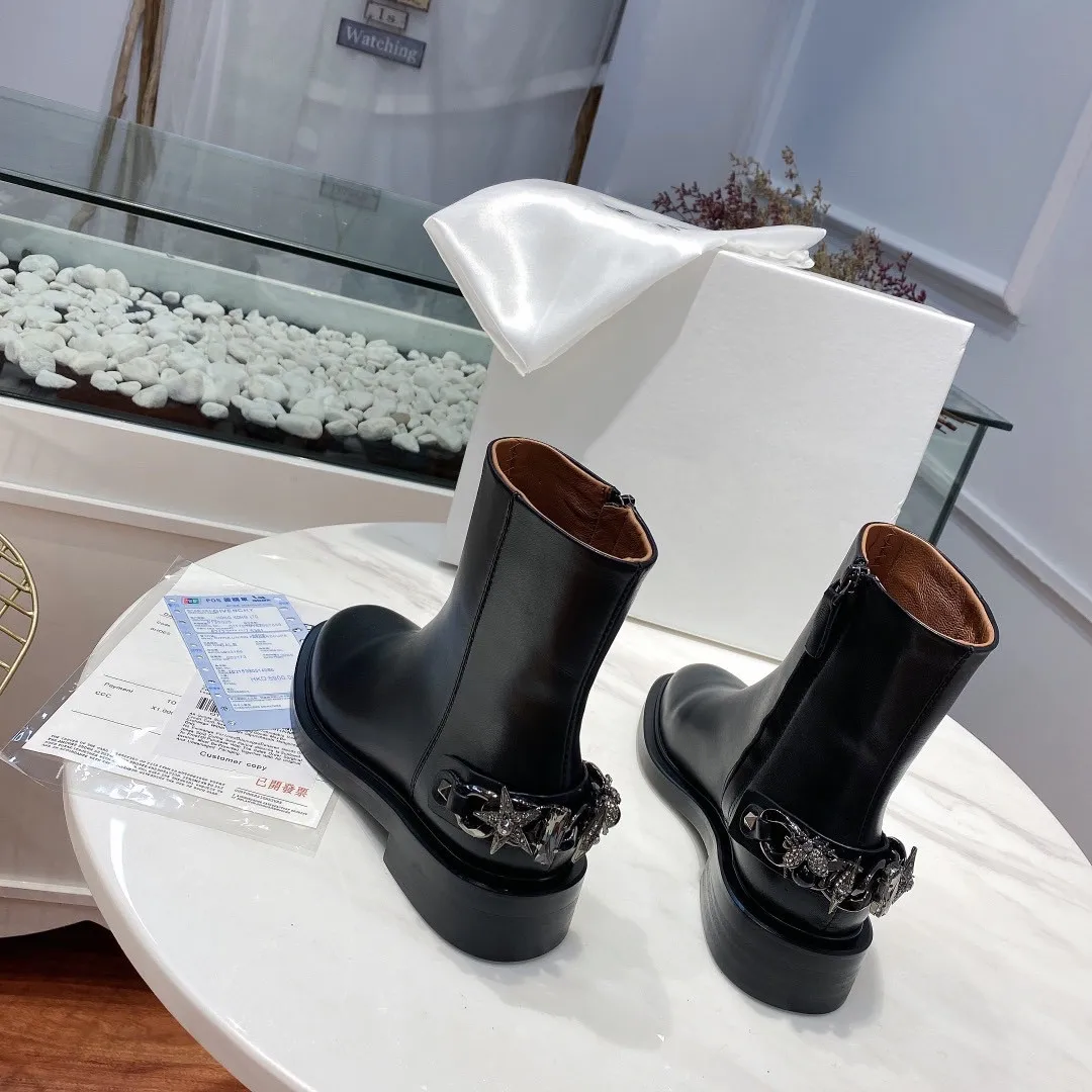 

Shoes Woman Catwalk Short Booties Genuine Leather Chelsea Boots Metal Chain Decor Cozy Shoes Chaussures Femmes De Mujur