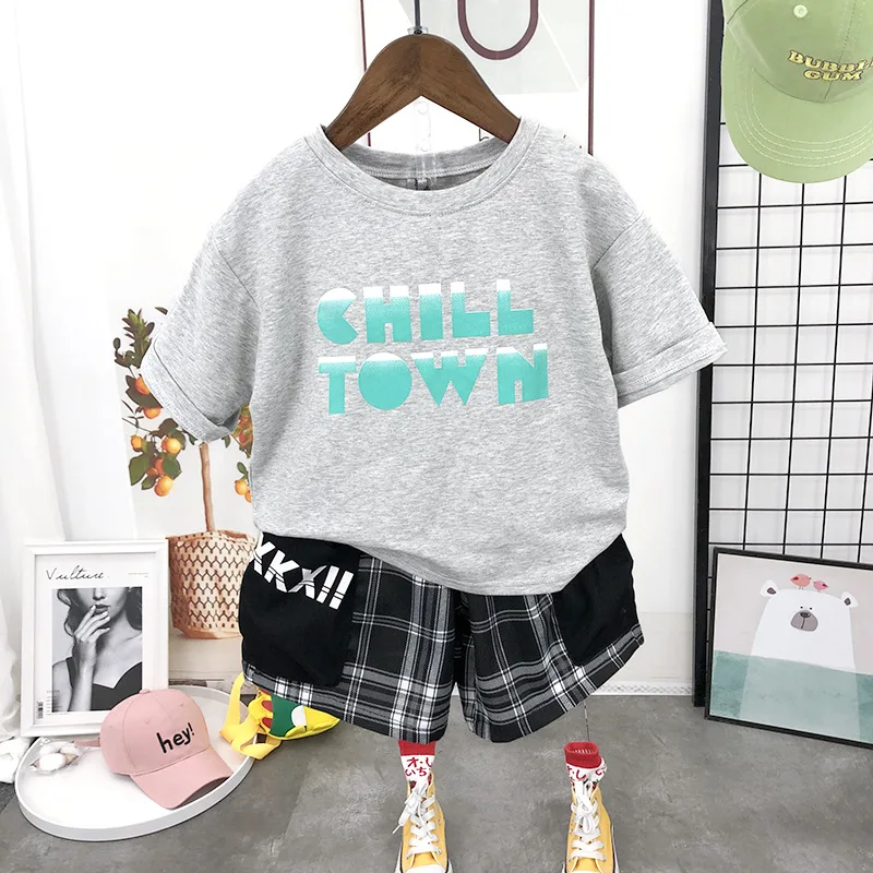 

2PCS WLG Boys Boutique Outfits Kids Clothes Summer Gray Letter T Shirt and Plaid Shorts Set Baby Boy Clothing Set