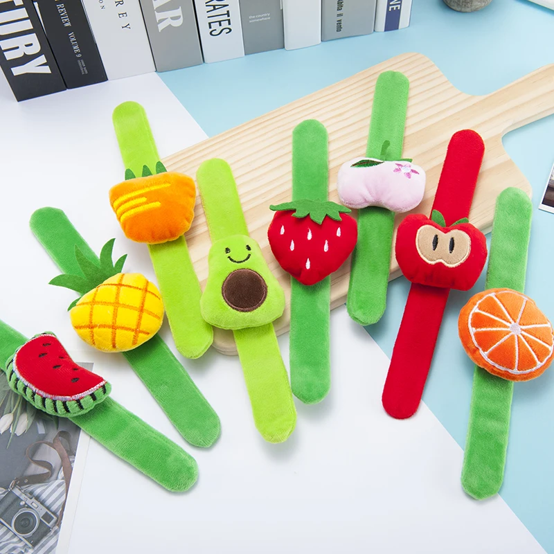 Милый браслет на запястье с выражением фруктов похлопывающим кольцом Детская