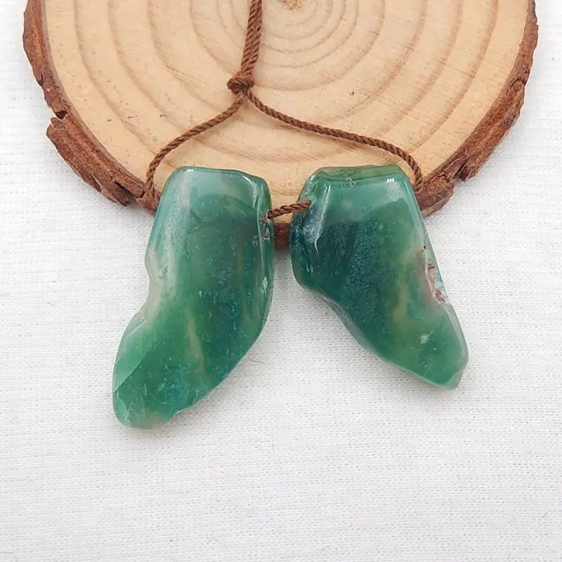 

Hot Sale Natural Stone Green Chalcedony Beauty Jewelry Women Earring Bead 31x16x5mm 8g