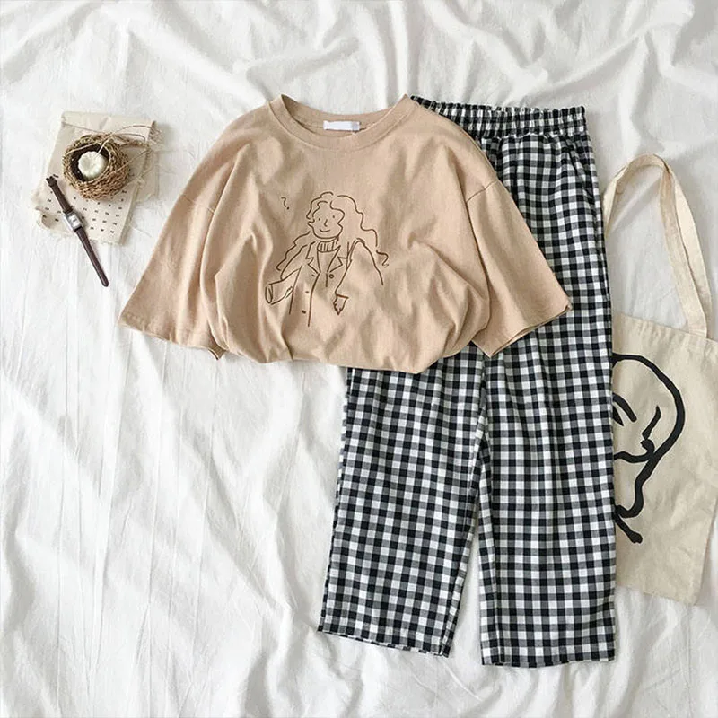 Женский летний костюм для студенток Корейская версия свободной футболки с