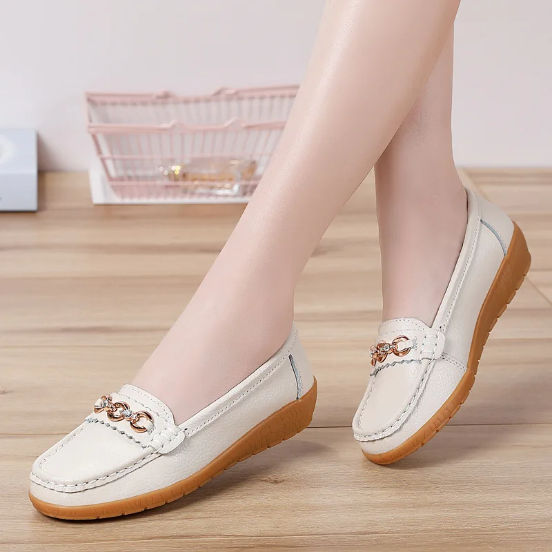 Недорогие лоферы из натуральной кожи кроссовки для женщин Женская Осенняя обувь