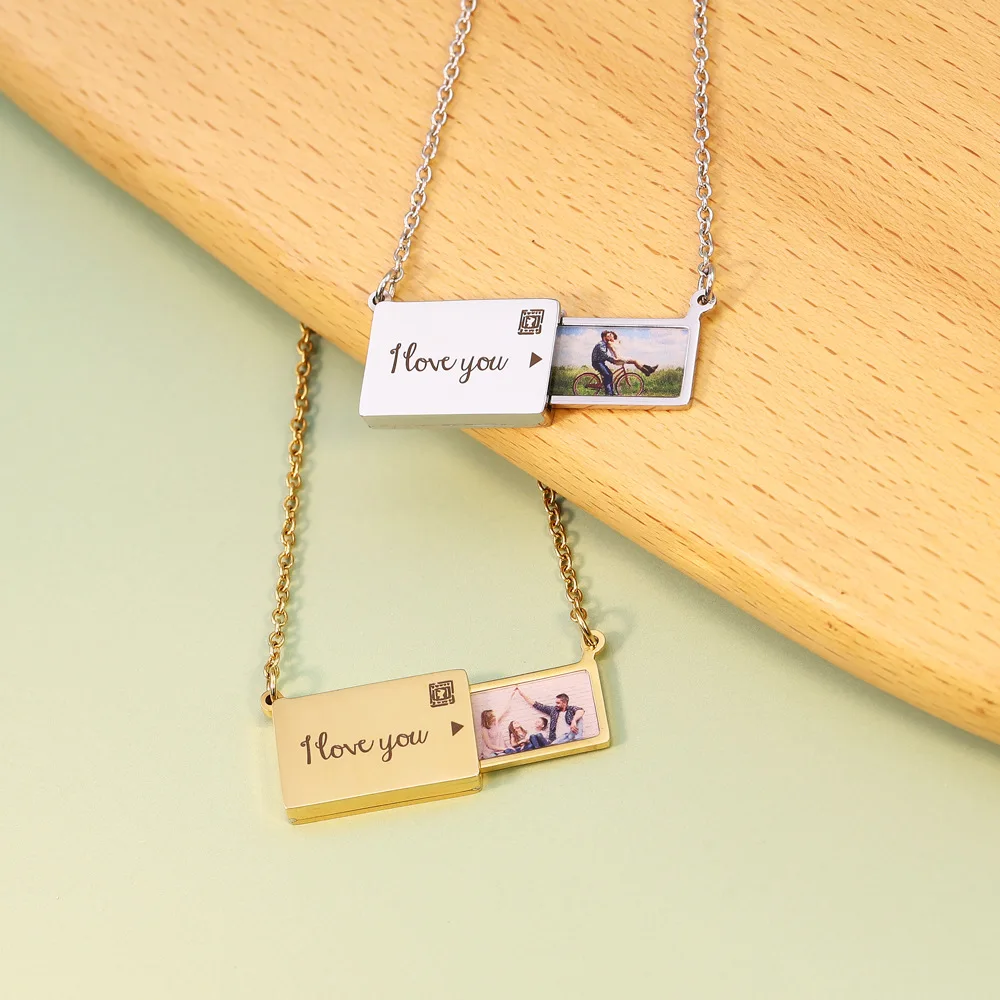 

Stainless Steel Pull-out Envelope Letter Pendant Customized Photo Necklace For Women Personalized Name Clavicle Chain