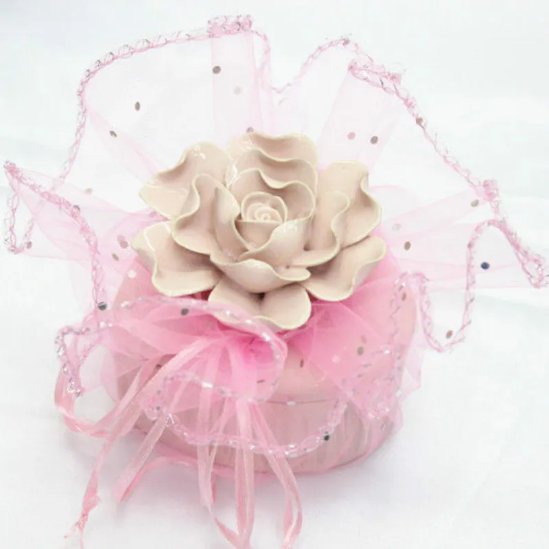 

50pcs Sequins Dot Sheer Organza Candy Pouch Bags for Gift Wedding Party Favor Christmas Wedding Gift Packing Party Supplies