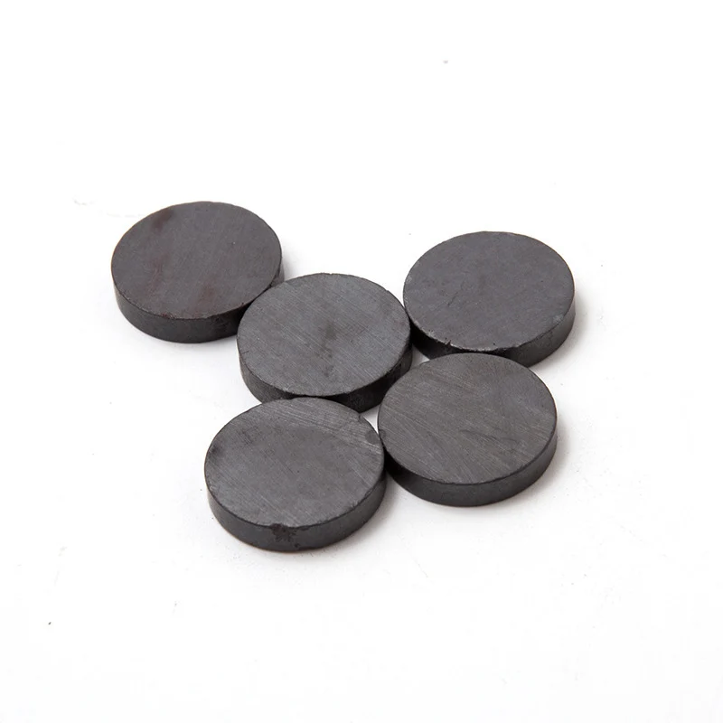 

10 20pcs/Lot 12x3mm 12x4mm 12x5mm Small Round Magnet Black Fridge Ferrite Magnet Round Speaker Magnet Permanent Magnet