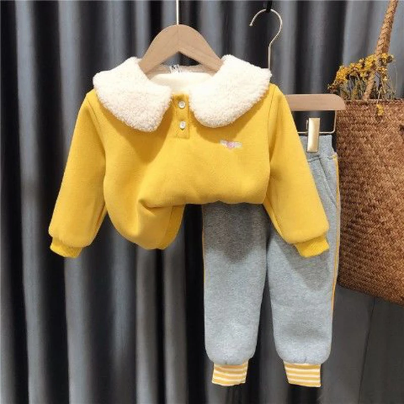 

Girls' Autumn and Winter Plush Suit New Baby Girl Fashion Casual infant thickened two piece Children's Winter Sweatshirt