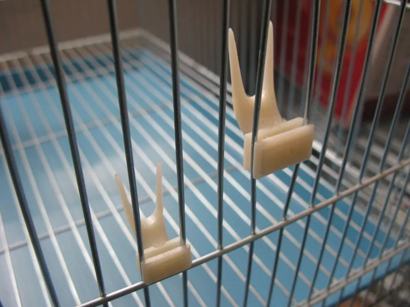 2 шт. птицы попугаи плоды вилкой для домашних животных Пластик Еда держатель