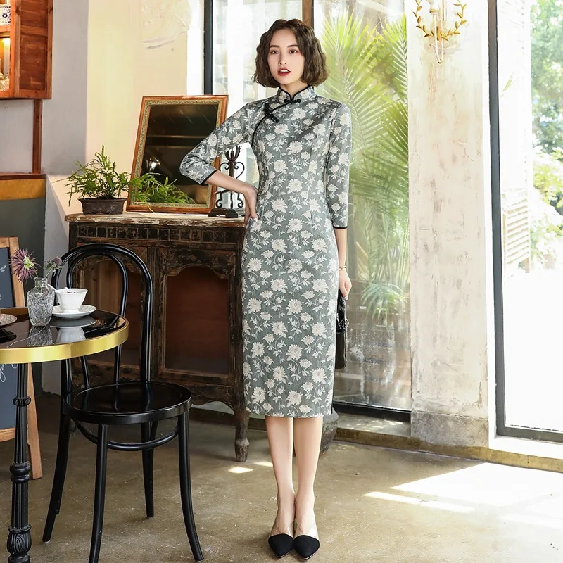 Пикантное серое короткое платье Ципао с цветочным принтом в стиле оверсайз 3XL