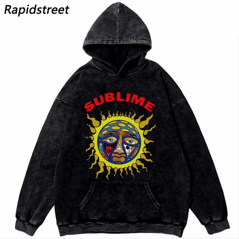 

Hoodies & Sweatshirts