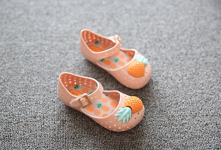 Mini Melissa/Женская обувь; Новинка года; детская обувь с дырками, украшенная фруктами; нескользящая прозрачная обувь; обувь для девочек из ПВХ на резиновой подошве