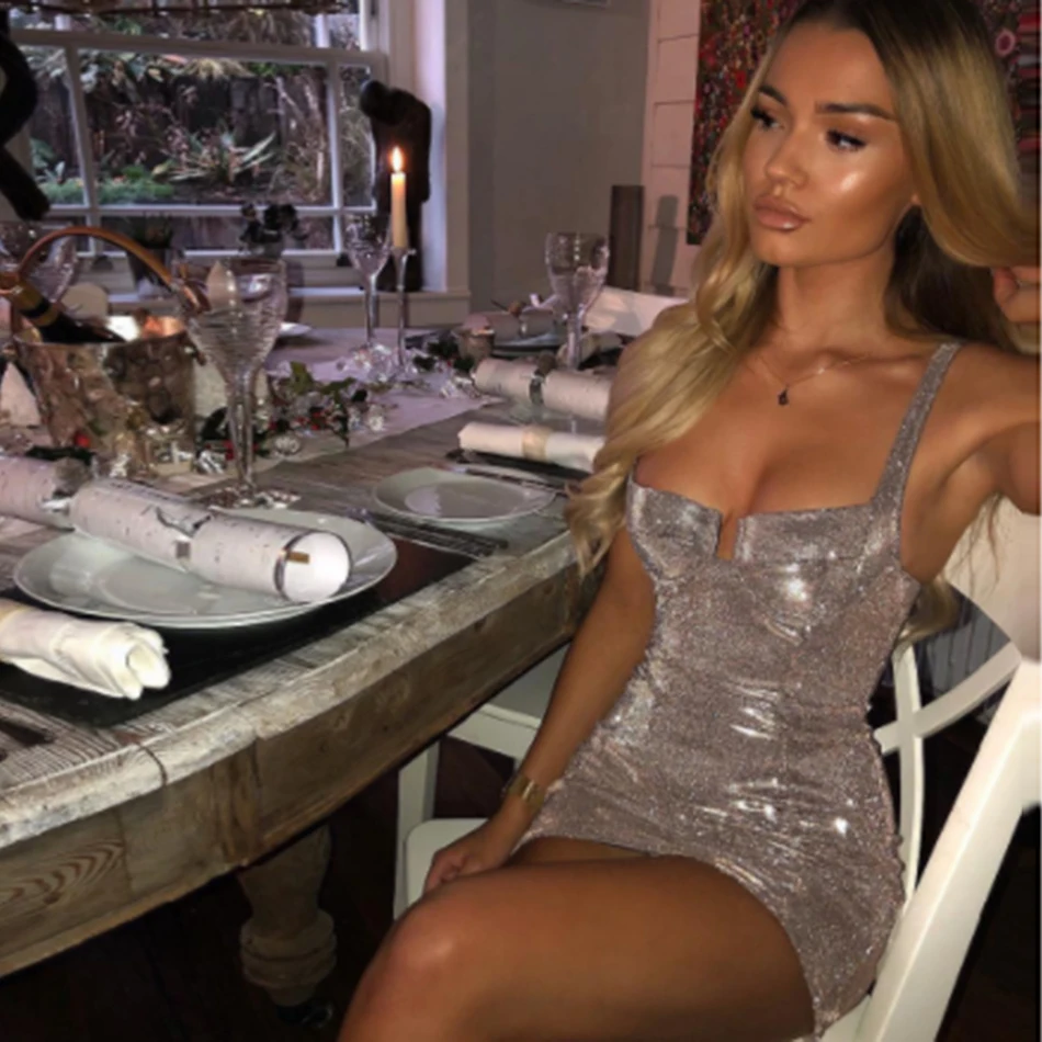 Женское облегающее платье блестящее серебристое мини на бретельках Клубное