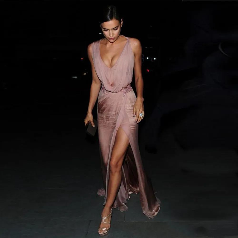 

2021 Abiti da celebrità Abiti da sera sexy tappeto rosso A-Line Chiffon scollo a V lungo abiti da sera di promenade Spacco later