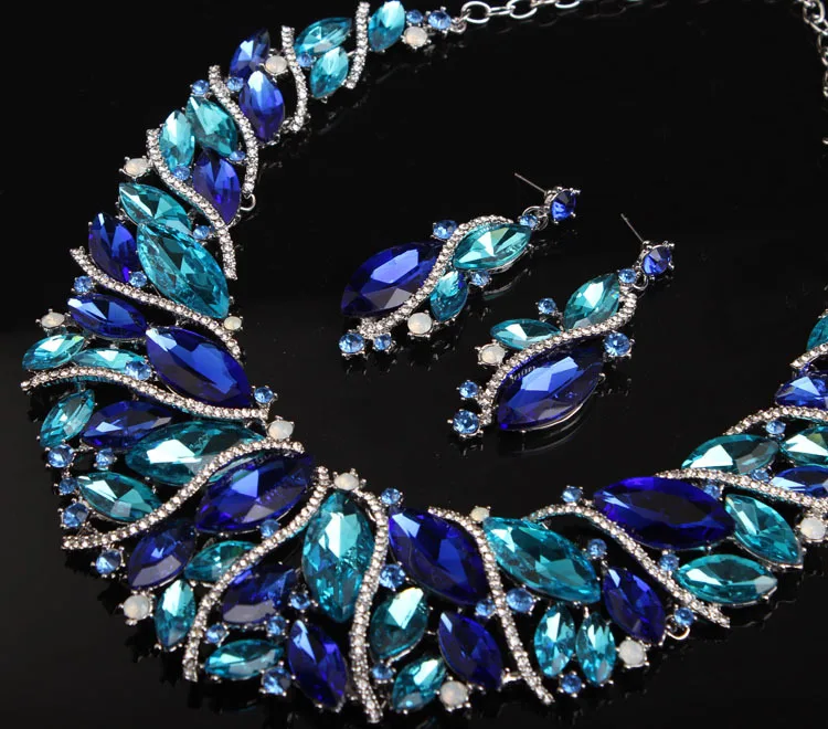 

New Bridal Jewelry Sets Party Dress Accessory Luxury Crystal Water Drop Clavicle Chain Necklace and Earrings Set for Woman Gift