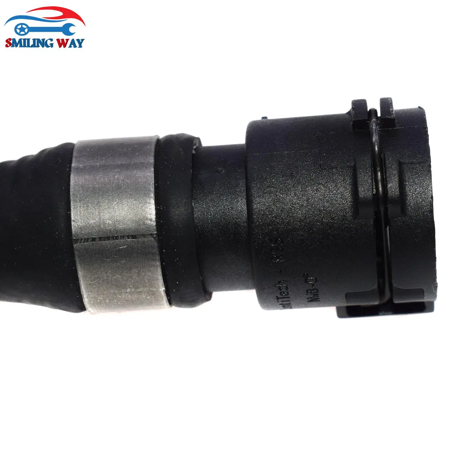 Верхняя часть радиатора охлаждения двигателя расширительный бак водяной шланг