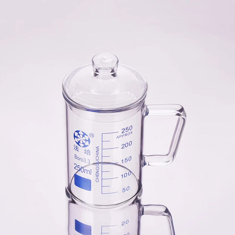 Beaker in low form without spout,With handle,Capacity 250ml,Outer diameter=71mm,Thickness=3.3mm,Height=100mm,Laboratory beaker