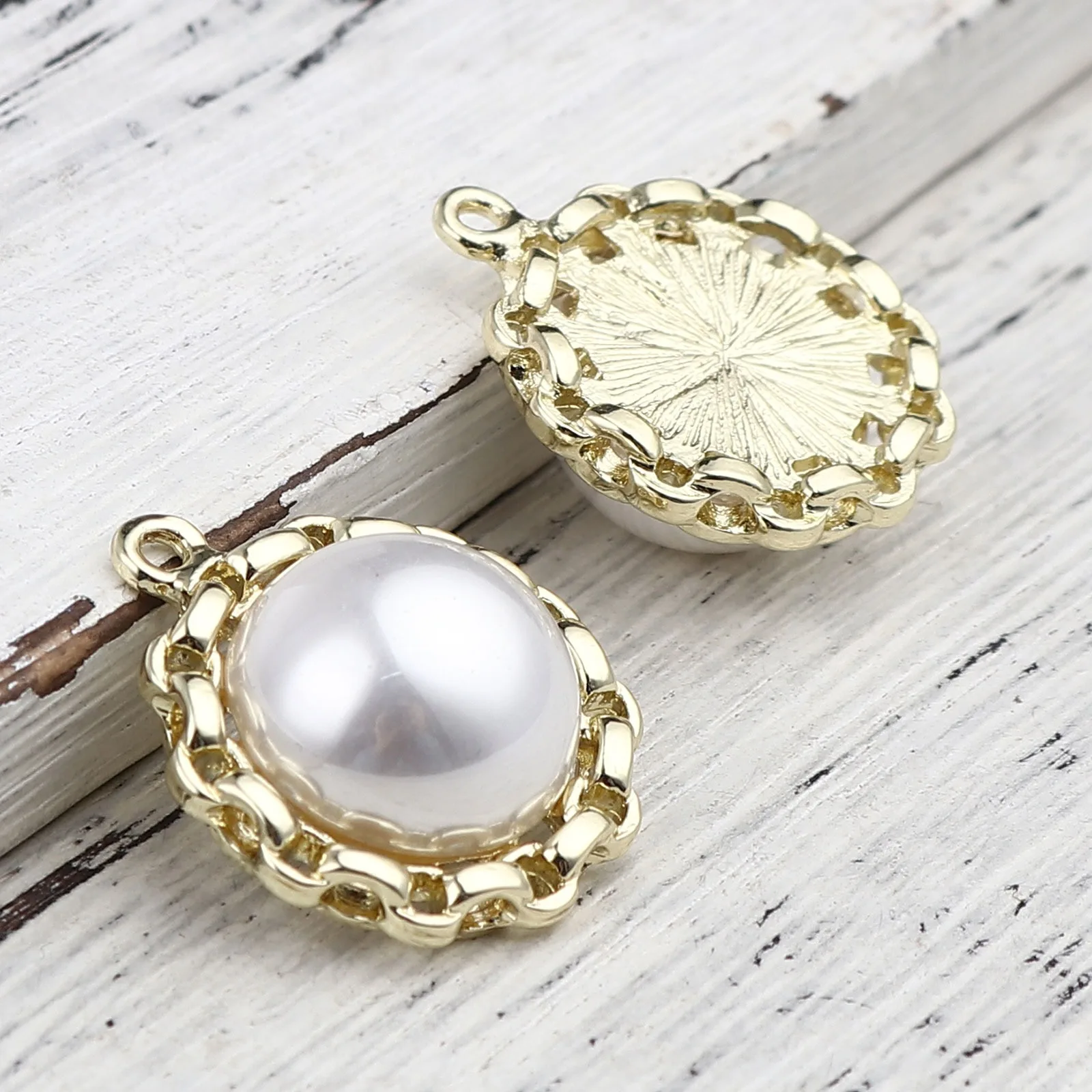 

DoreenBeads Acrylic Charms Round Gold Color White Imitation Pearl Pendants DIY Making Earrings Women Jewelry 25mm x 21mm, 5PCs