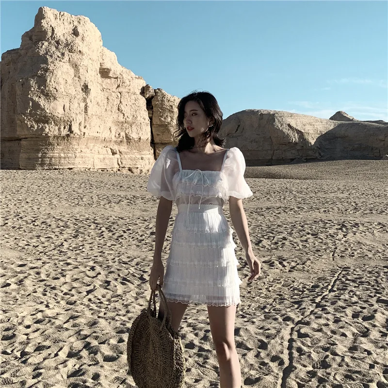 

Beach dress Women Summer puff sleeve sqaure collar Midi dress Mesh lace Ruffles Slim Vacation Vestdio Outfit