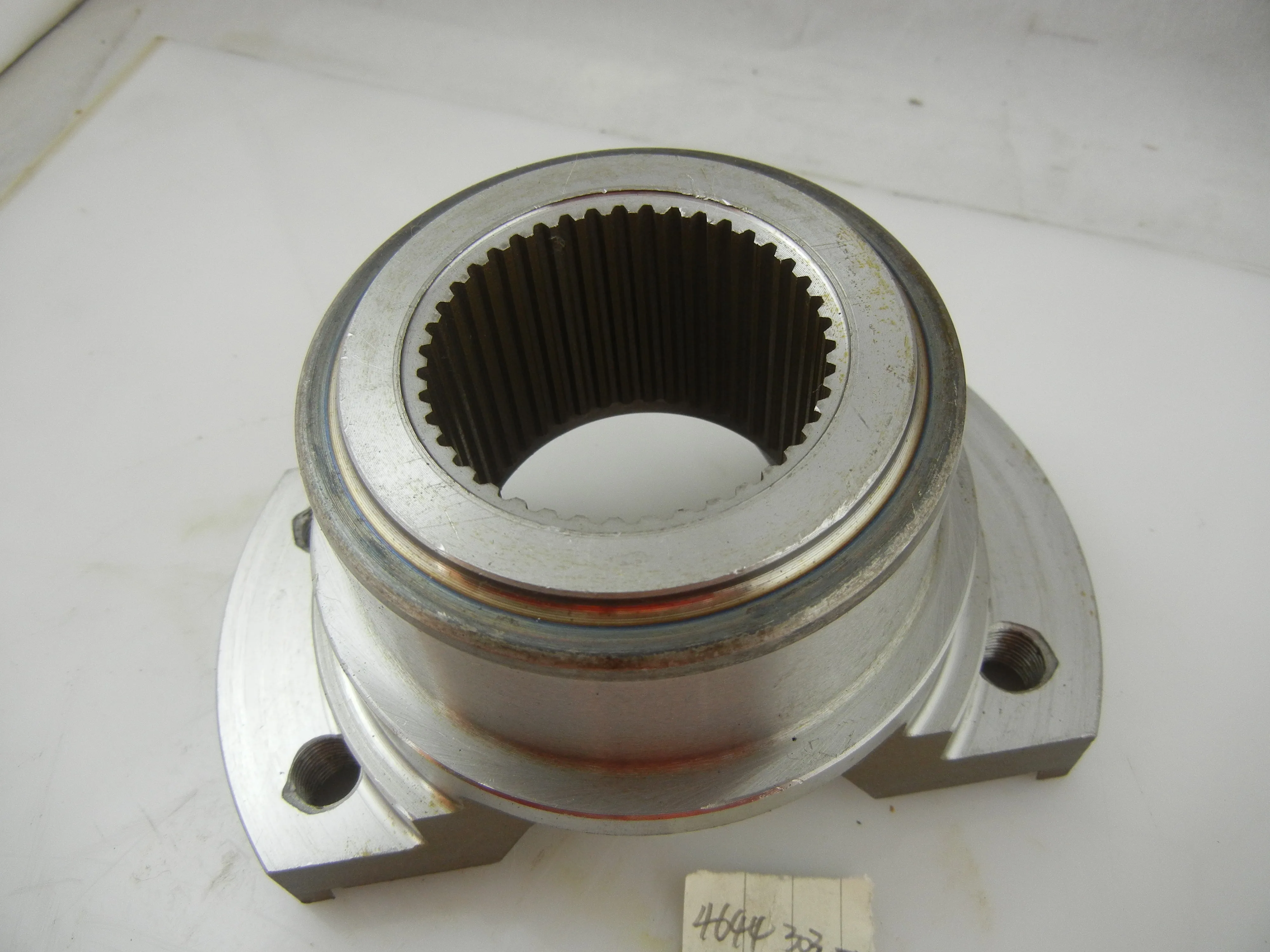 выходной фланец fa040 sati. выходной фланец. выходной фланец fa nmrv040. выходной фланец. фланец выходного вала кпп bs428 (4110000038243, zl20-030013a-1).