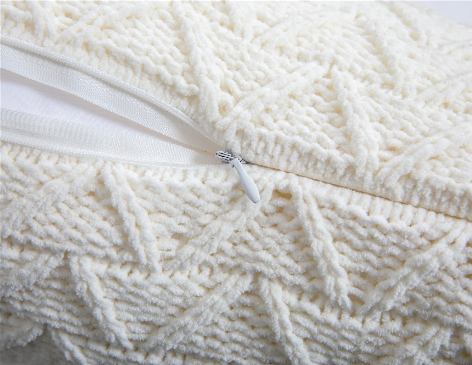 Милая наволочка из шенилла чехол с кисточками в нордическом стиле для